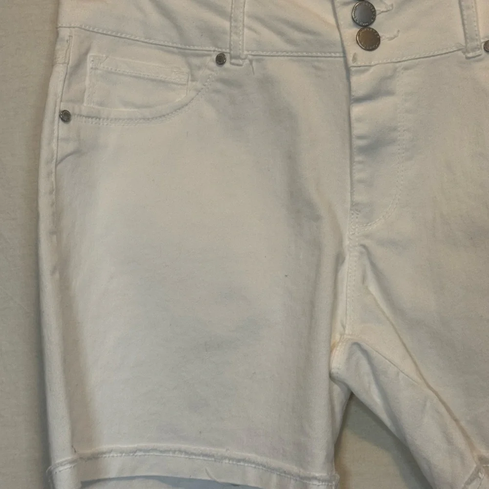 A-159 Workshop Republic Clothing NWT Pull On White Denim Shorts Size‎ 8